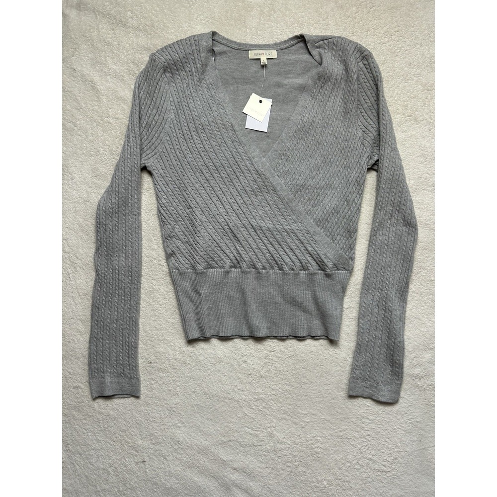 NWT Ultra Flirt Gray V neck Wrap Front Cropped Sweater Size L preppy Cozy